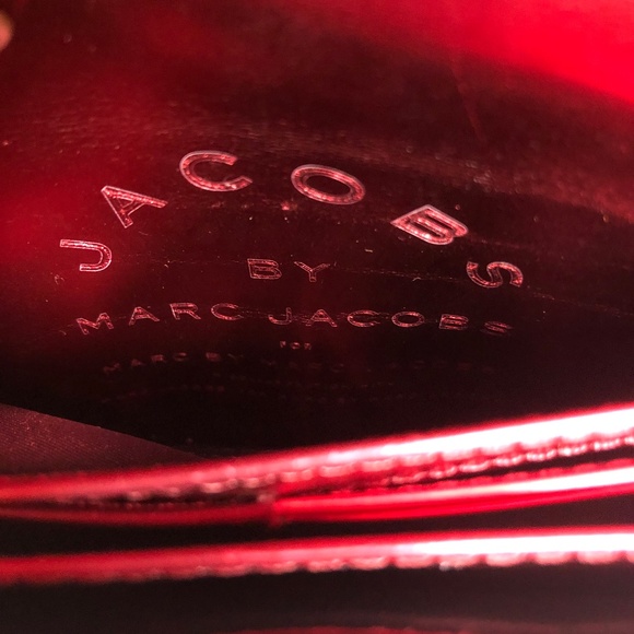 Marc Jacobs for Marc Jacobs Limited Edition Red Metallic Heart Crossbody/Clutch - Picture 10 of 16